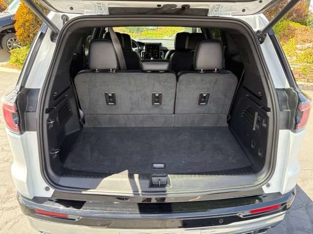 Certified 2025 GMC Acadia Denali w/ Super Cruise Package AWD/4WD image 10