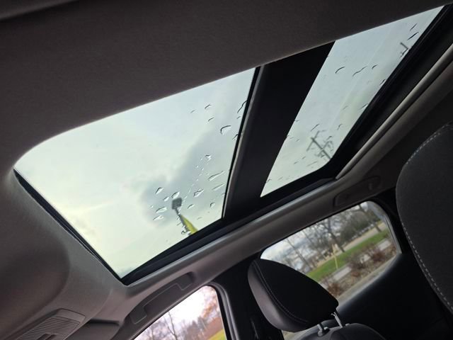 New 2026 Nissan Kicks SV image 5