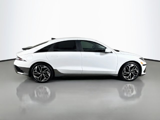 Used 2023 Hyundai Ioniq 6 SEL RWD image 11
