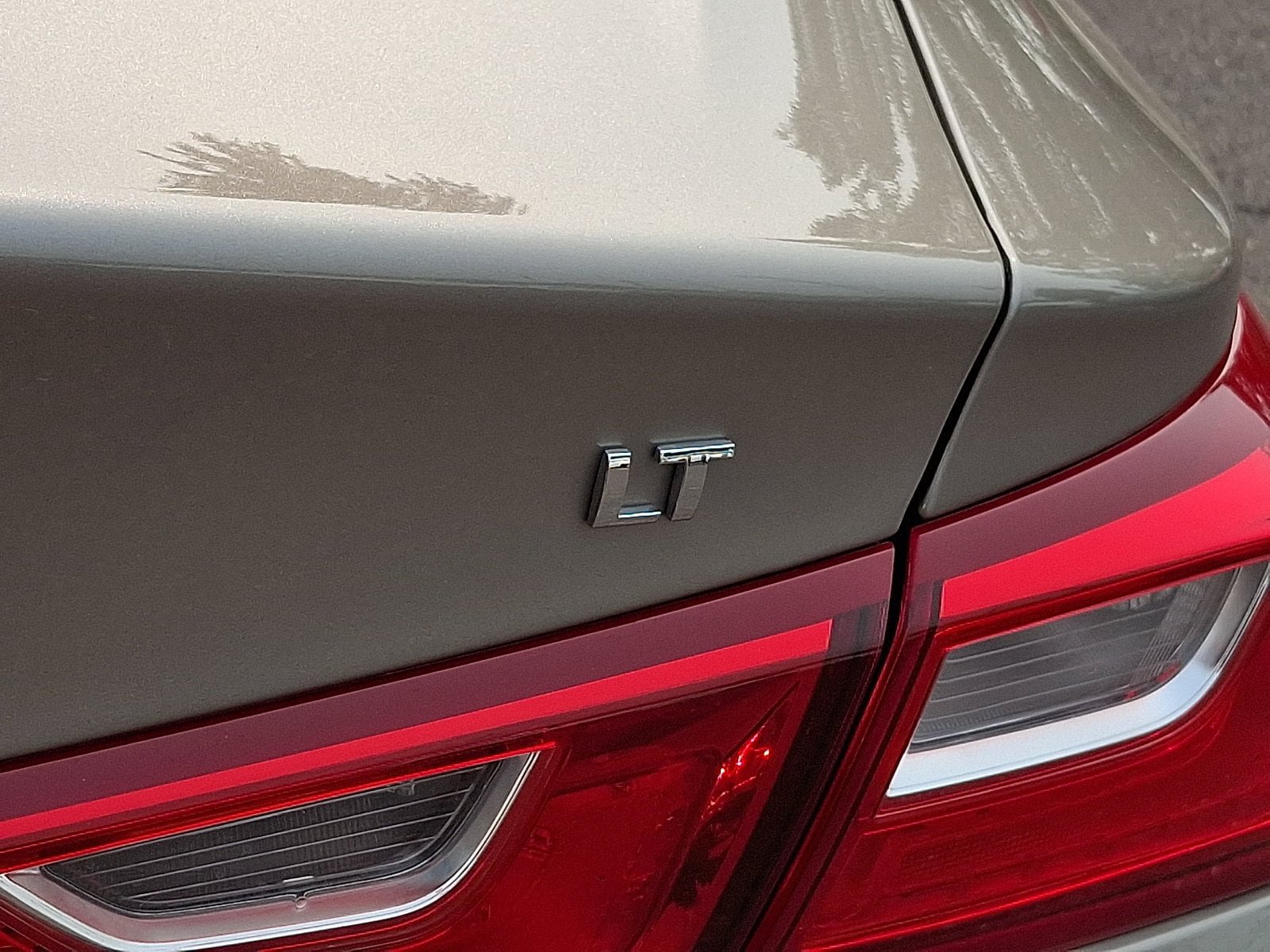 Used 2024 Chevrolet Malibu LT FWD image 31