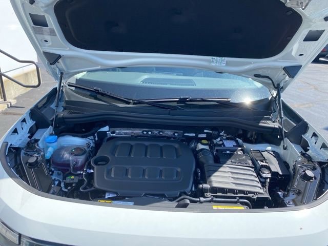 New 2025 Volkswagen Tiguan SE image 65