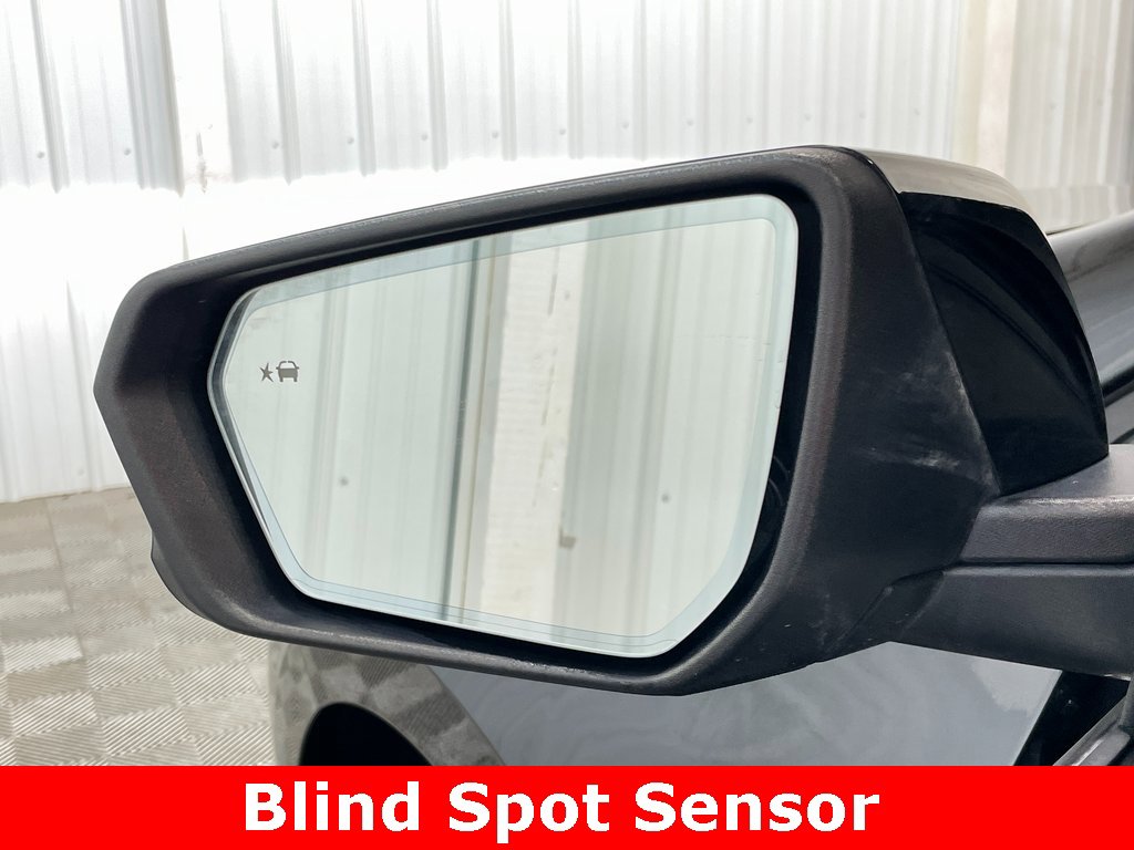 Certified 2020 Chevrolet Equinox LT w/ Midnight Edition image 35