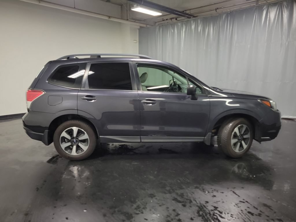 Used 2017 Subaru Forester 2.5i w/ Alloy Wheel Package AWD/4WD image 10