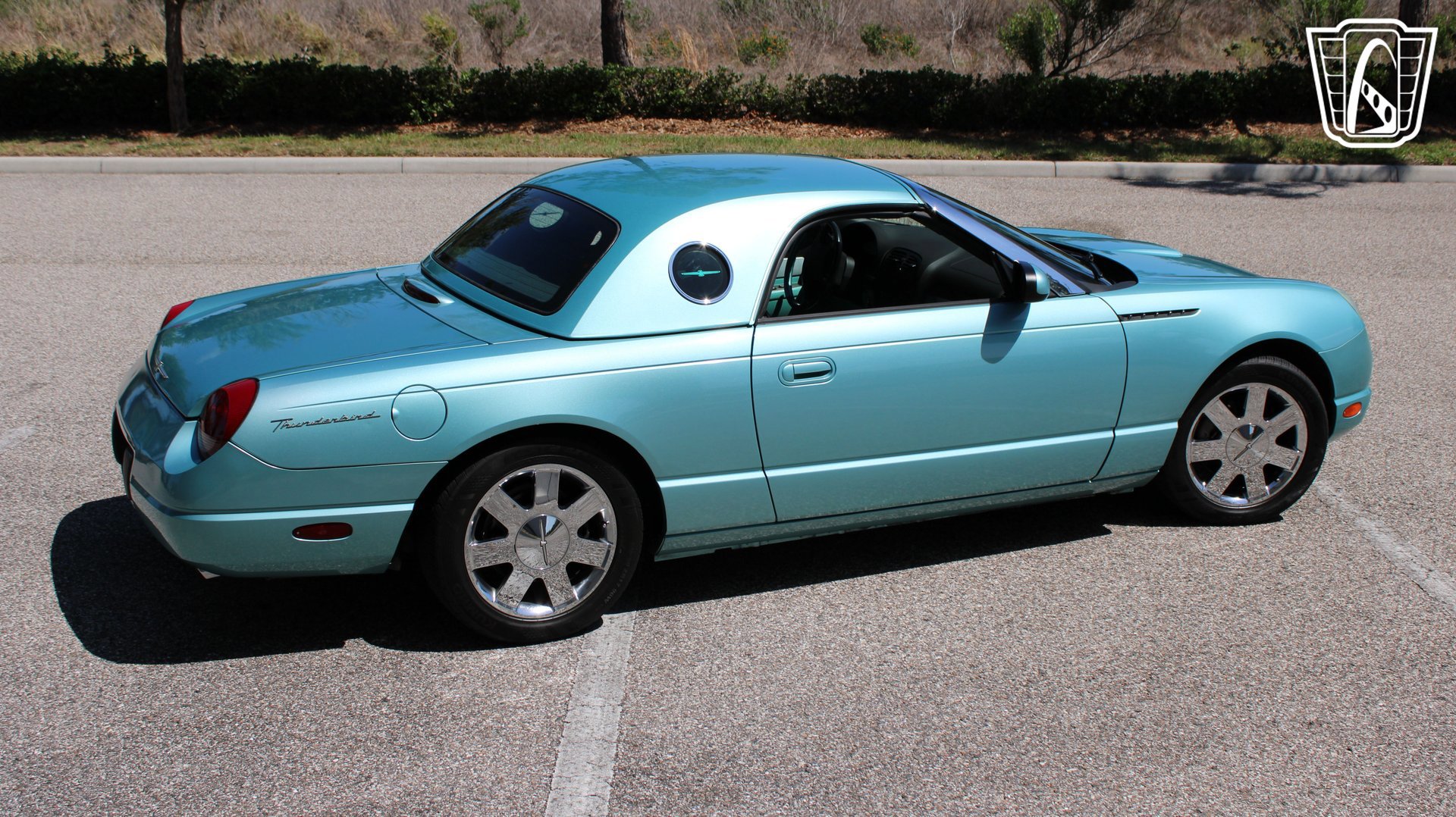 Used 2002 Ford Thunderbird RWD image 17