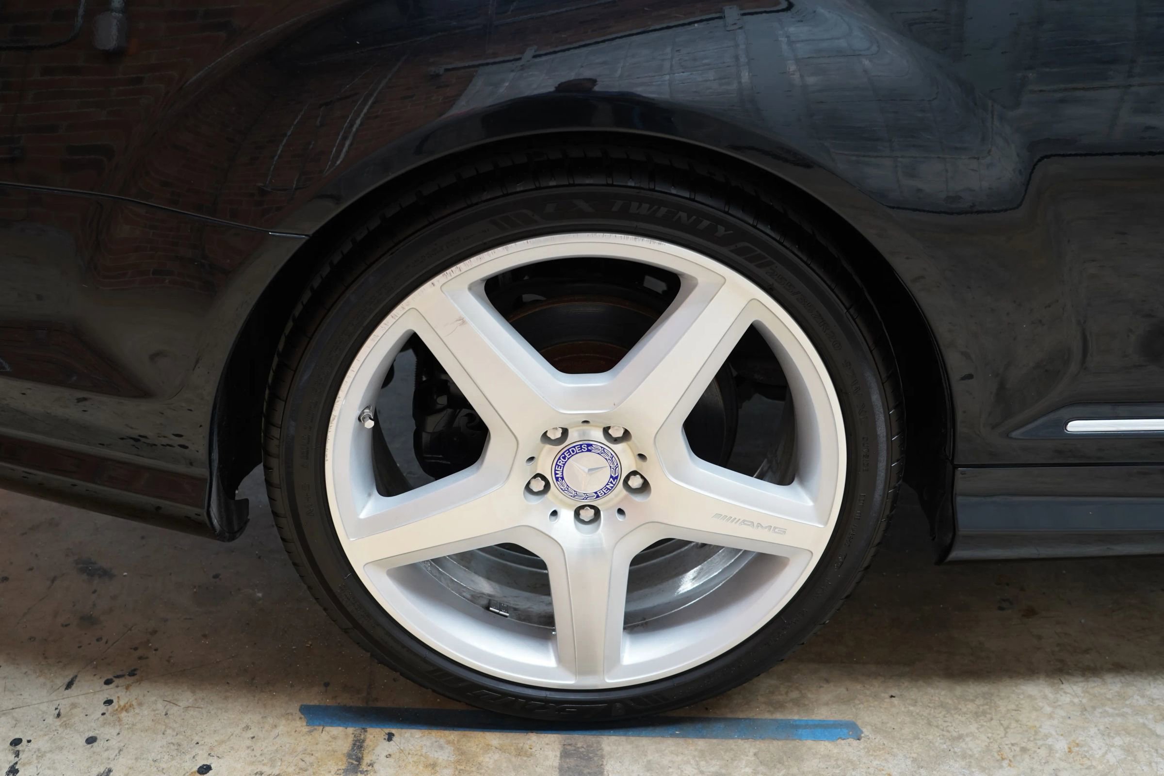 Used 2011 Mercedes-Benz CL 550 4MATIC w/ Sport Pkg Plus One image 60