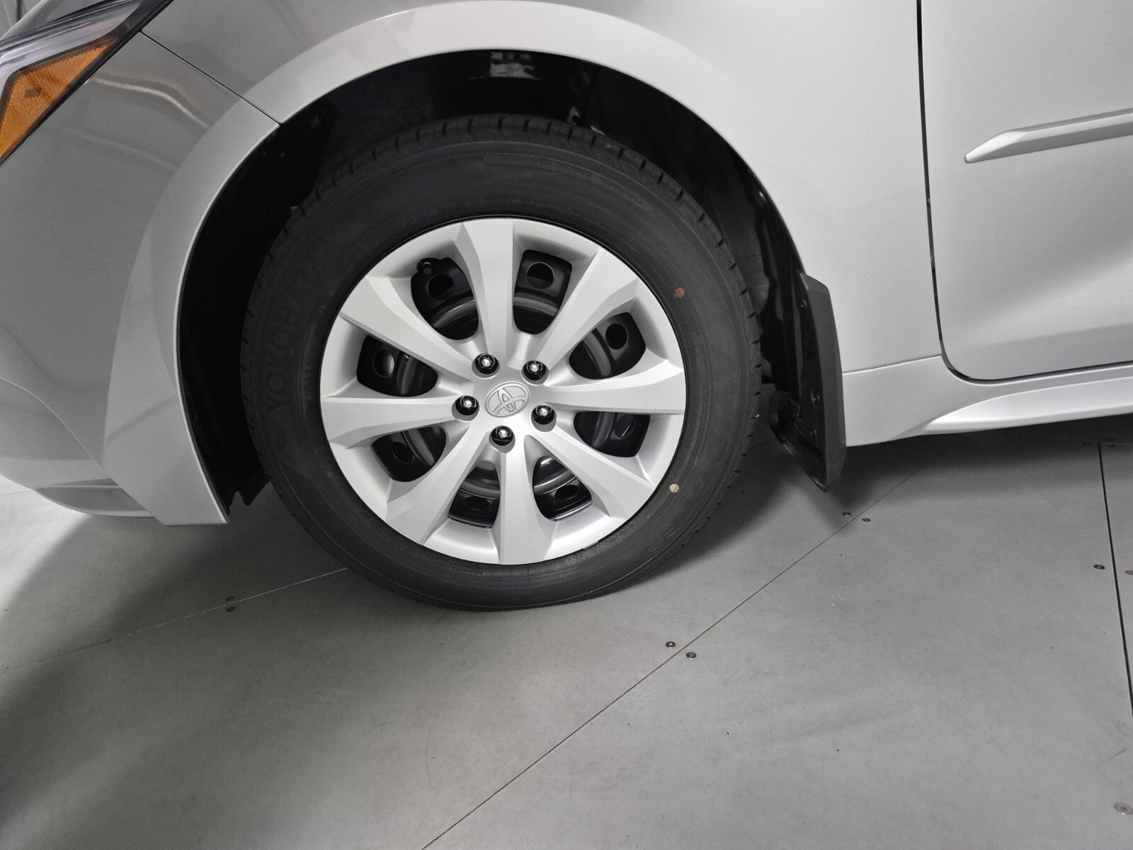 New 2026 Toyota Corolla Hybrid Sedan image 11