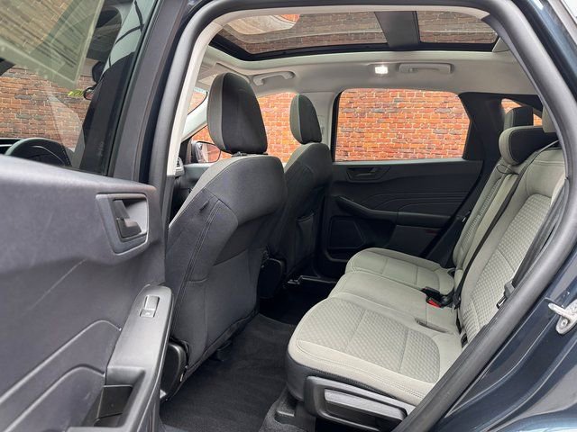 Certified 2022 Ford Escape SE w/ SE Sport Appearance Package image 23