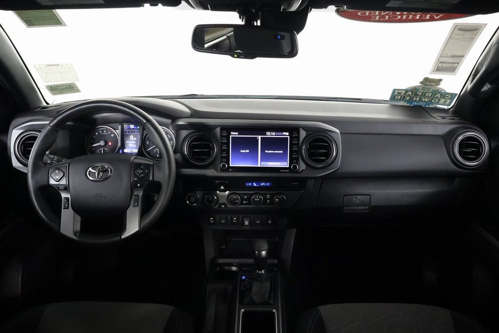 Used 2023 Toyota Tacoma TRD Off-Road w/ Technology Package AWD/4WD image 8
