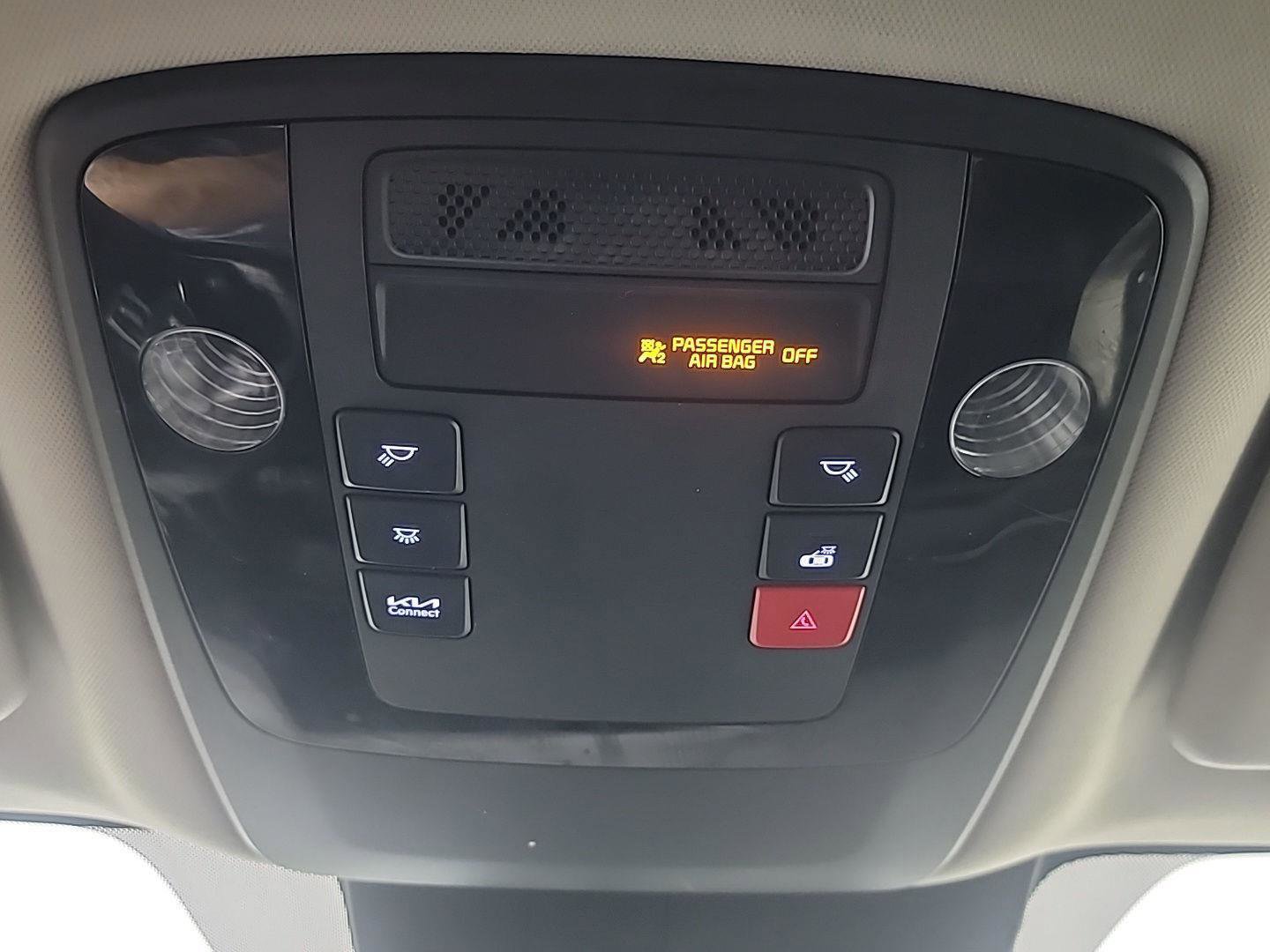 Used 2024 Kia Carnival EX image 34