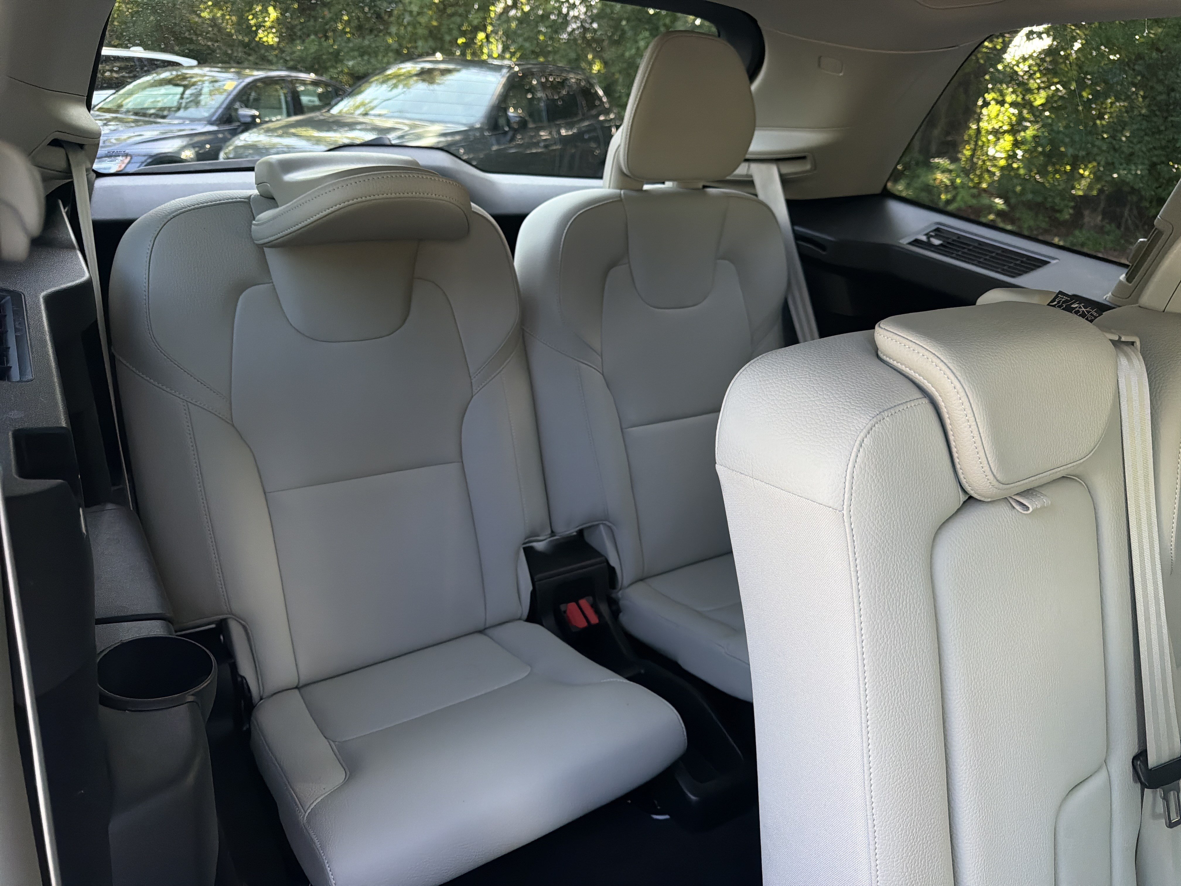 Certified 2024 Volvo XC90 T8 Plus w/ Protection Package AWD/4WD image 33