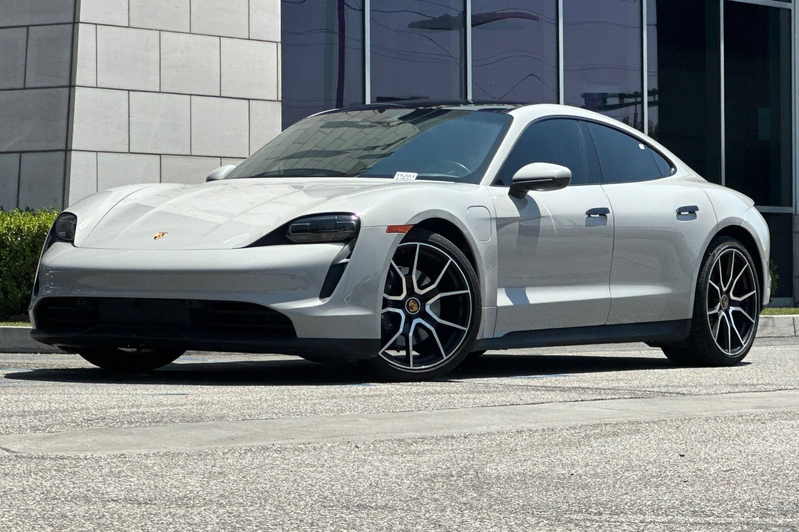 Used 2023 Porsche Taycan RWD image 8