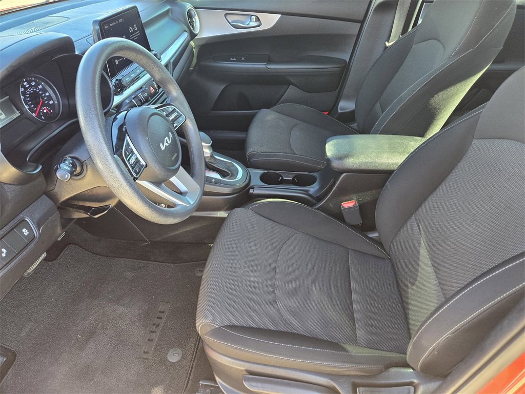 Used 2022 Kia Forte LXS w/ LXS Technology Package image 11