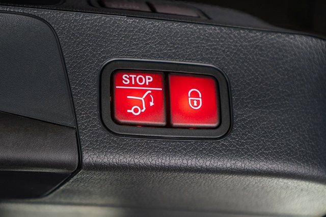 New 2026 Mercedes-Benz GLB 35 AMG 4MATIC image 37