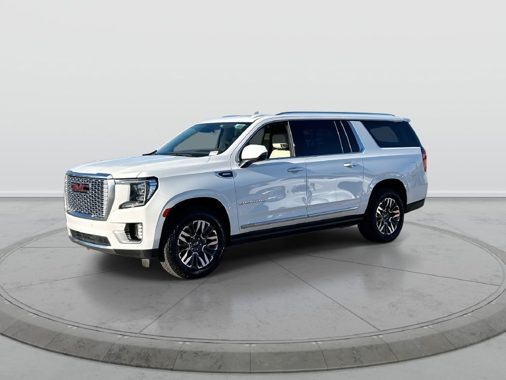 Used 2024 GMC Yukon XL Denali w/ Max Trailering Package AWD/4WD image 4