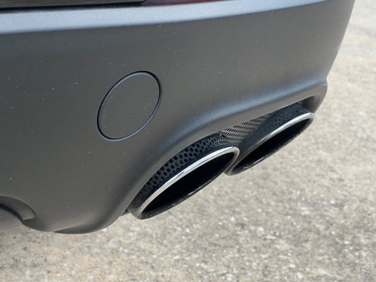 Used 2018 Maserati Levante AWD/4WD image 30
