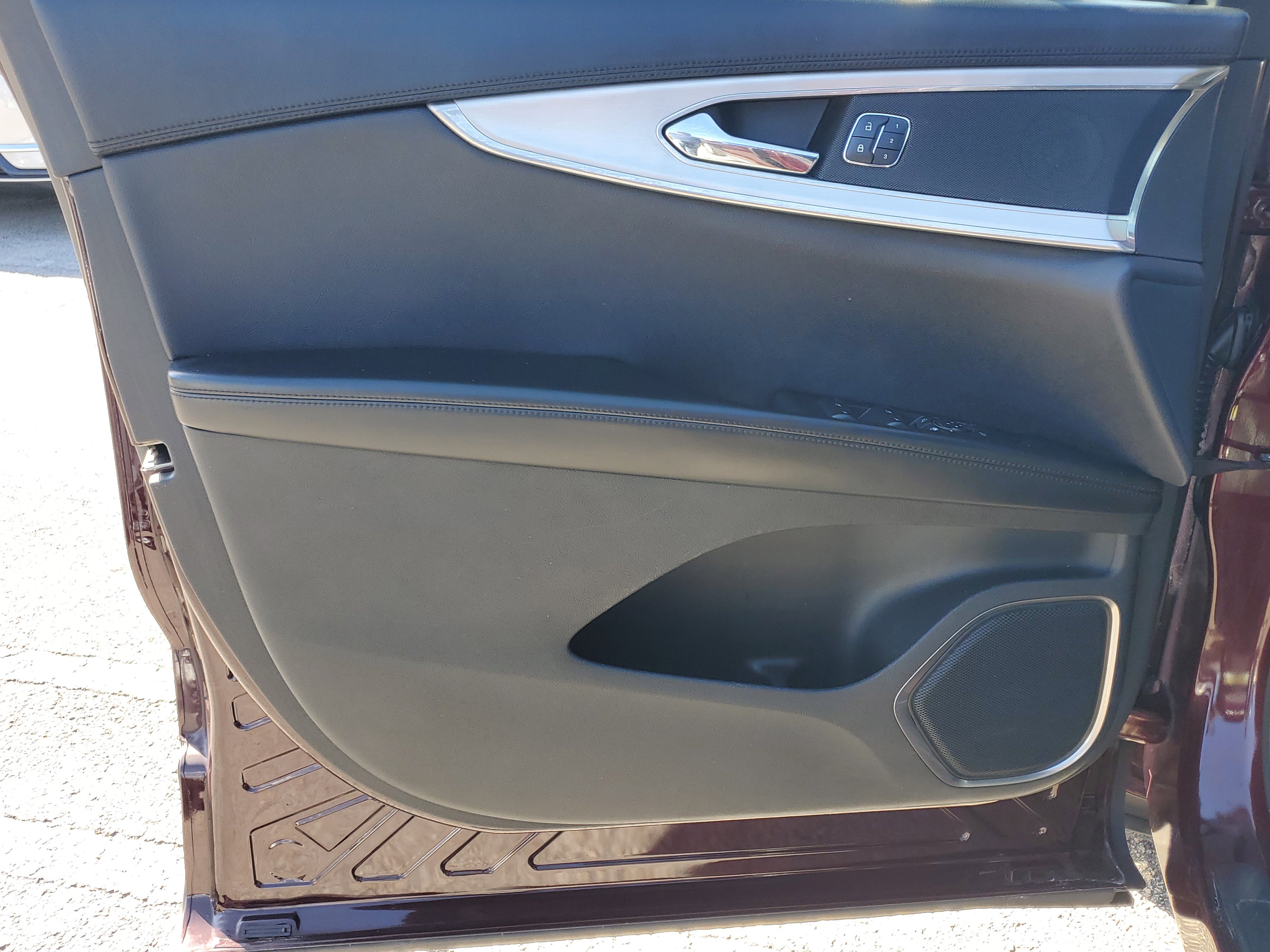 Used 2017 Lincoln MKX Premiere image 12