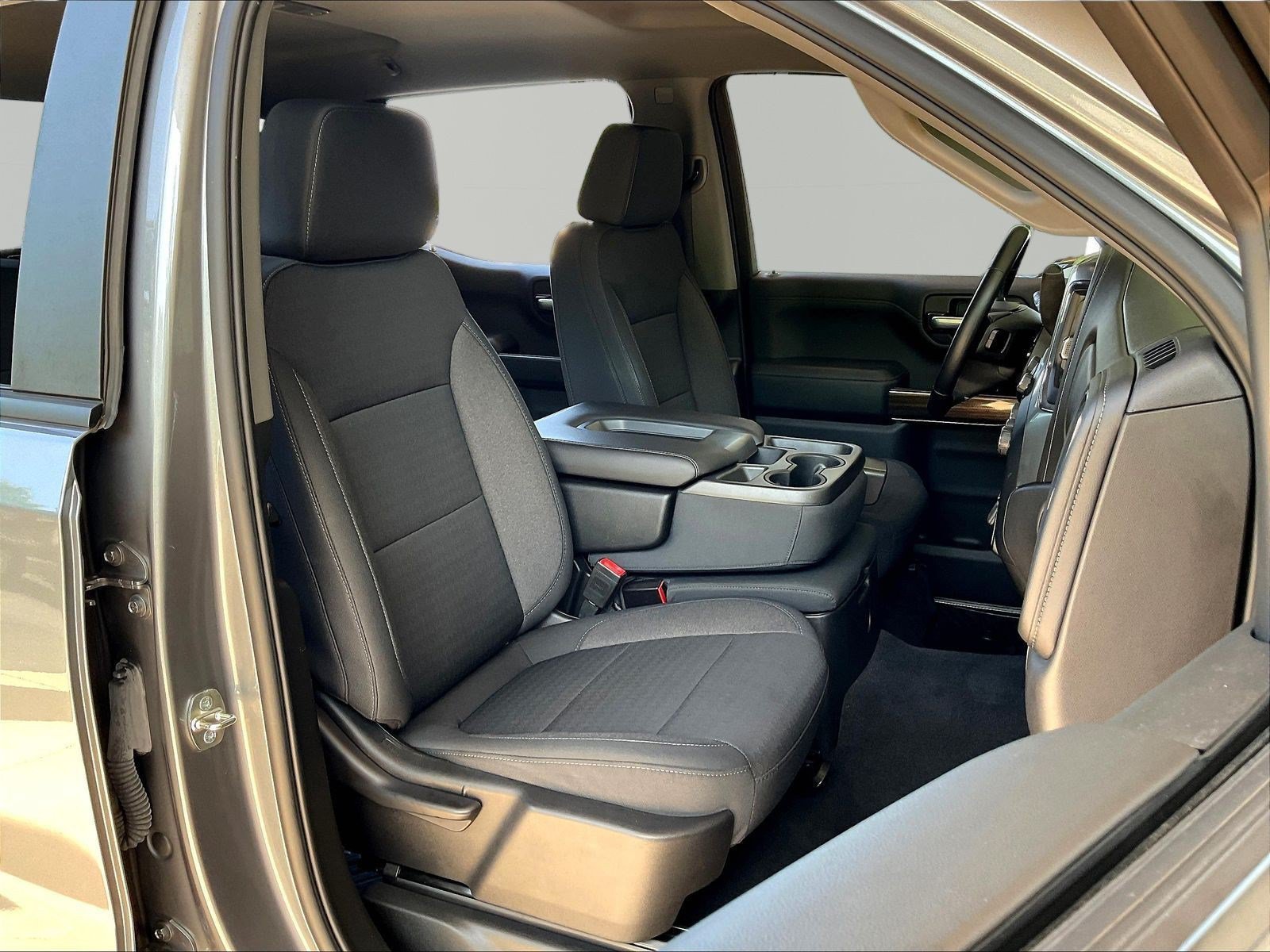 Used 2020 Chevrolet Silverado 1500 LT w/ All-Star Edition AWD/4WD image 29