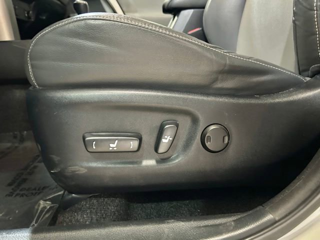 Used 2013 Toyota RAV4 Limited FWD image 27