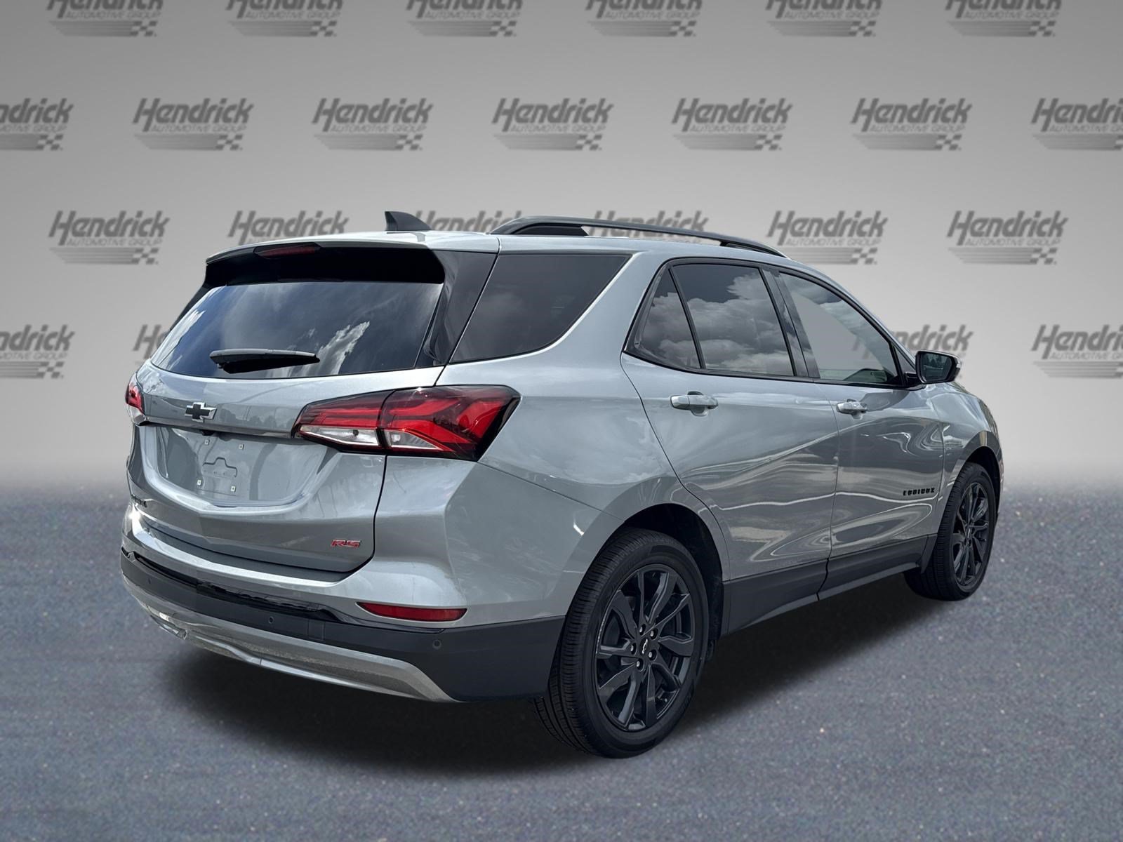 Used 2024 Chevrolet Equinox RS FWD image 10