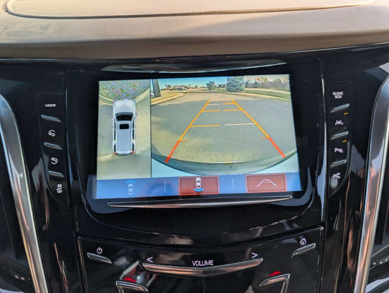 Used 2019 Cadillac Escalade ESV Platinum image 22