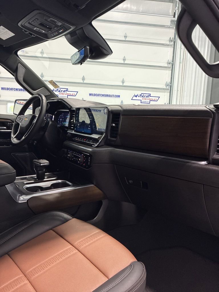 Used 2025 Chevrolet Silverado 1500 High Country w/ Technology Package image 60