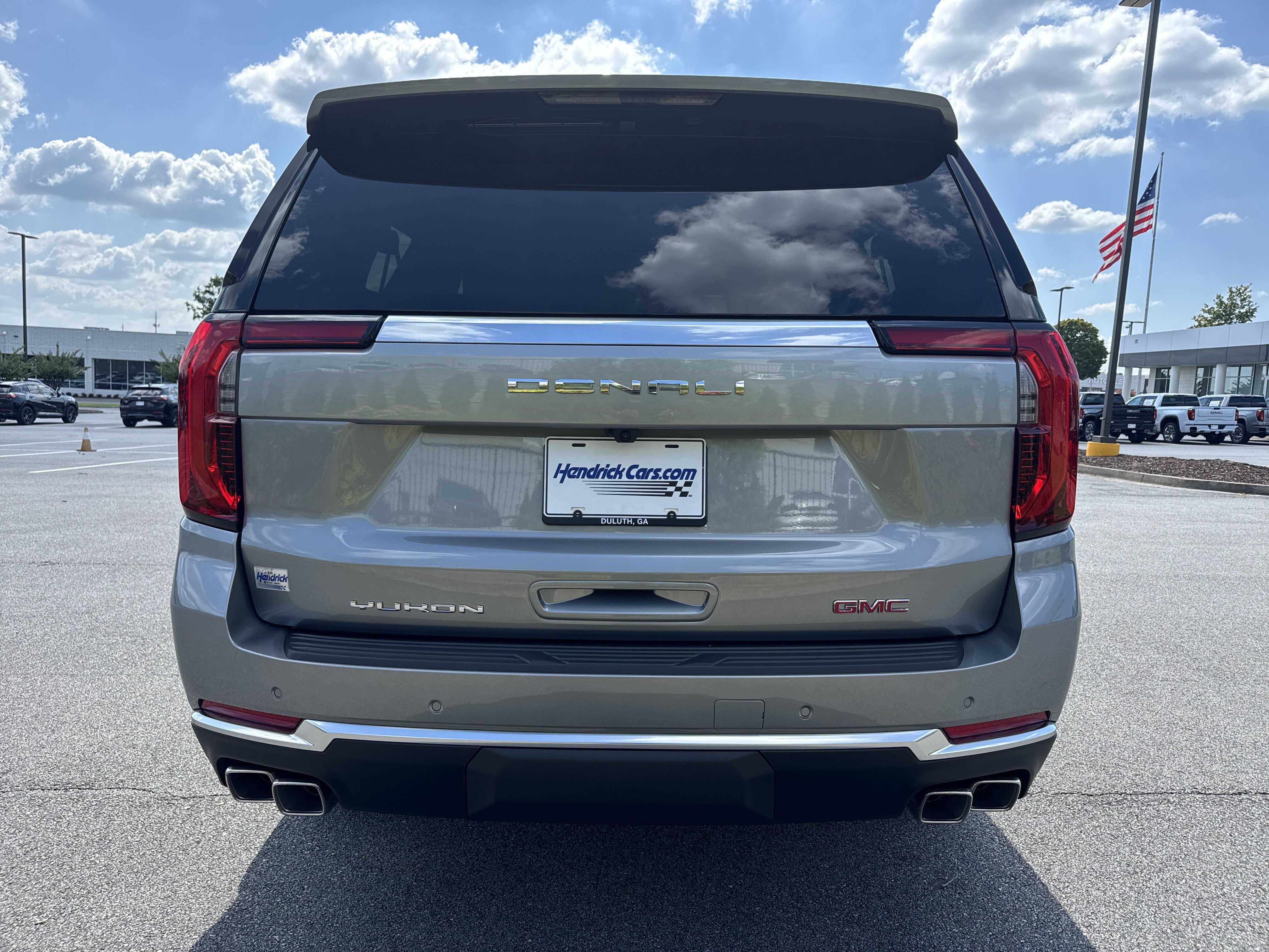 New 2026 GMC Yukon XL Denali w/ Sun & Power Step Package AWD/4WD image 9