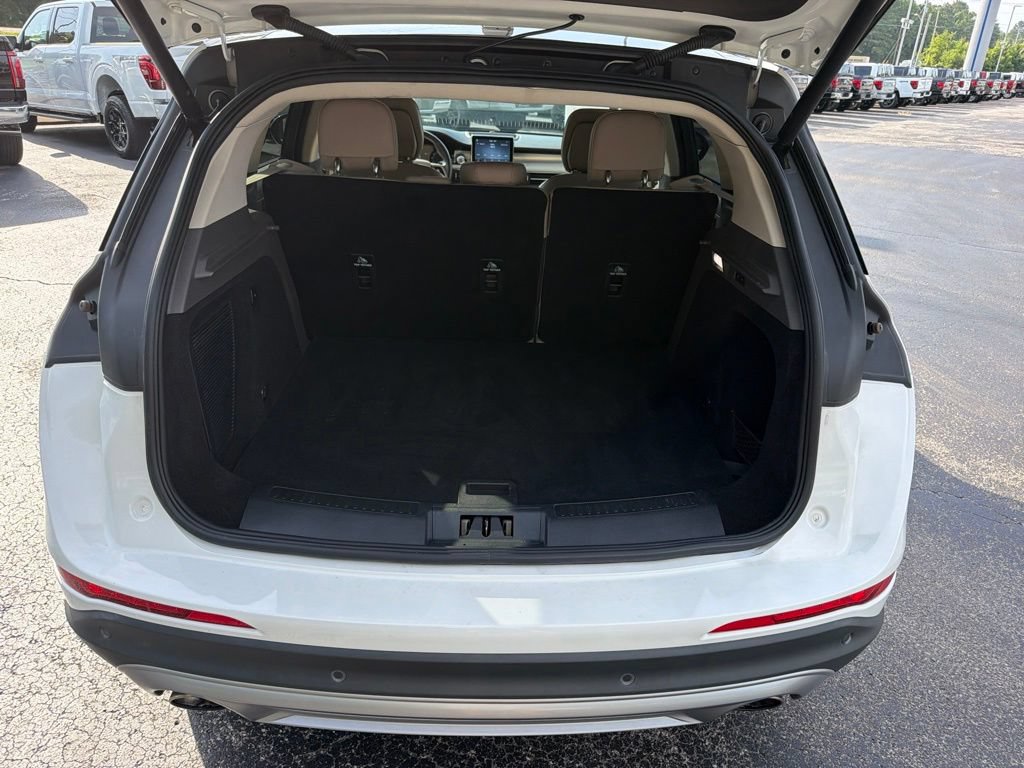 Used 2020 Lincoln Corsair FWD w/ Premium Package image 8