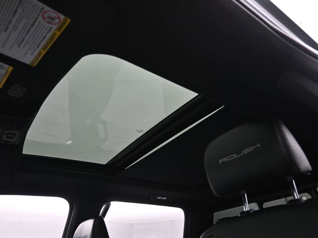 Used 2022 Ford F250 Lariat w/ Black Appearance Package image 19