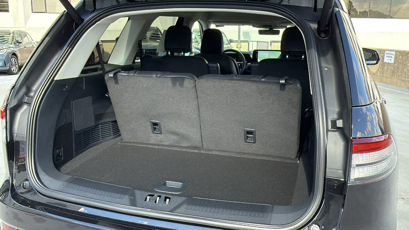 New 2026 Lincoln Aviator AWD image 14