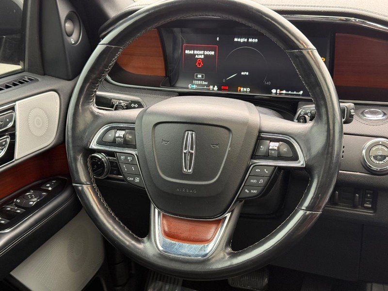 Used 2020 Lincoln Navigator L Reserve w/ Luxury Package AWD/4WD image 20
