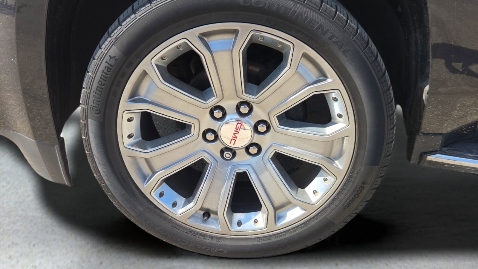 Used 2020 GMC Yukon SLT w/ Open Road Package image 19