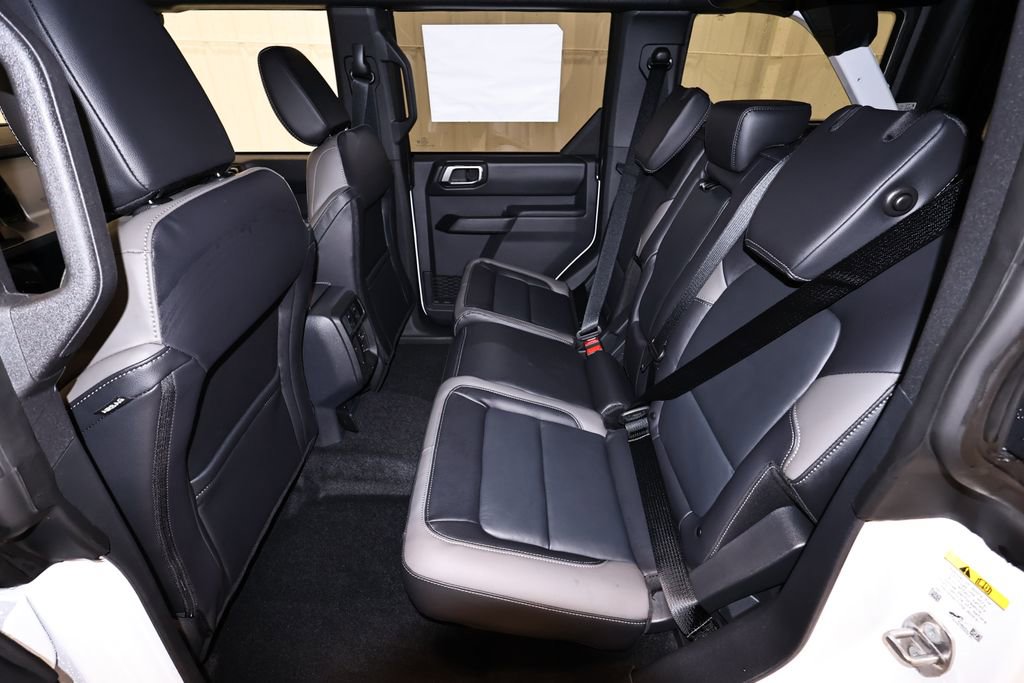 New 2026 Ford Bronco Outer Banks AWD/4WD image 13