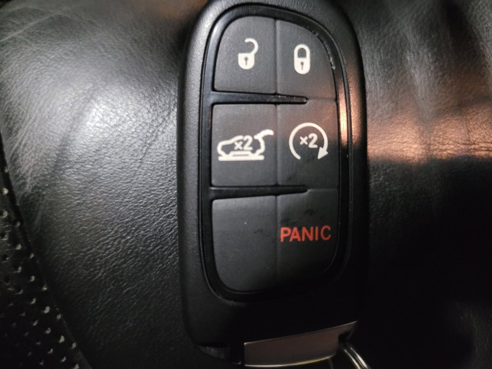 Used 2021 Jeep Cherokee Limited AWD/4WD image 32