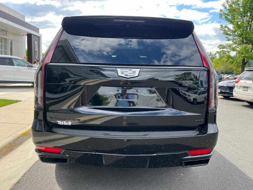 Used 2023 Cadillac Escalade Sport w/ LPO, ONYX Package AWD/4WD image 6