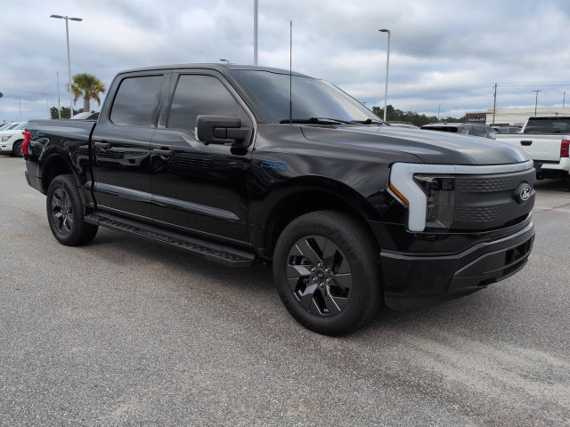 Used 2024 Ford F150 Lightning XLT AWD/4WD image 2