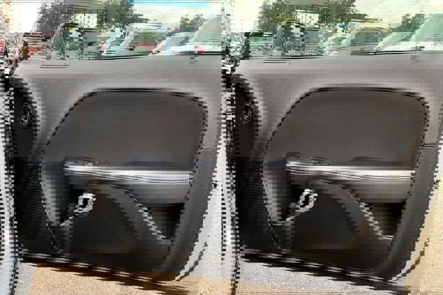 Used 2022 Dodge Challenger SXT w/ Blacktop Package image 22