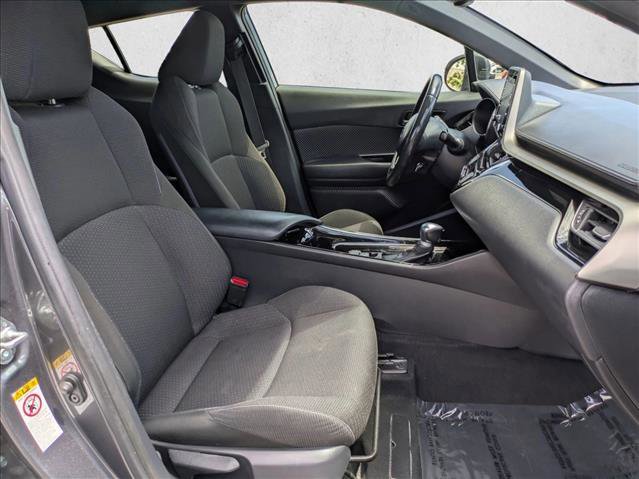 Used 2019 Toyota C-HR XLE FWD image 17