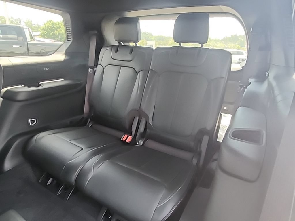 New 2026 Jeep Grand Cherokee L Limited AWD/4WD image 24
