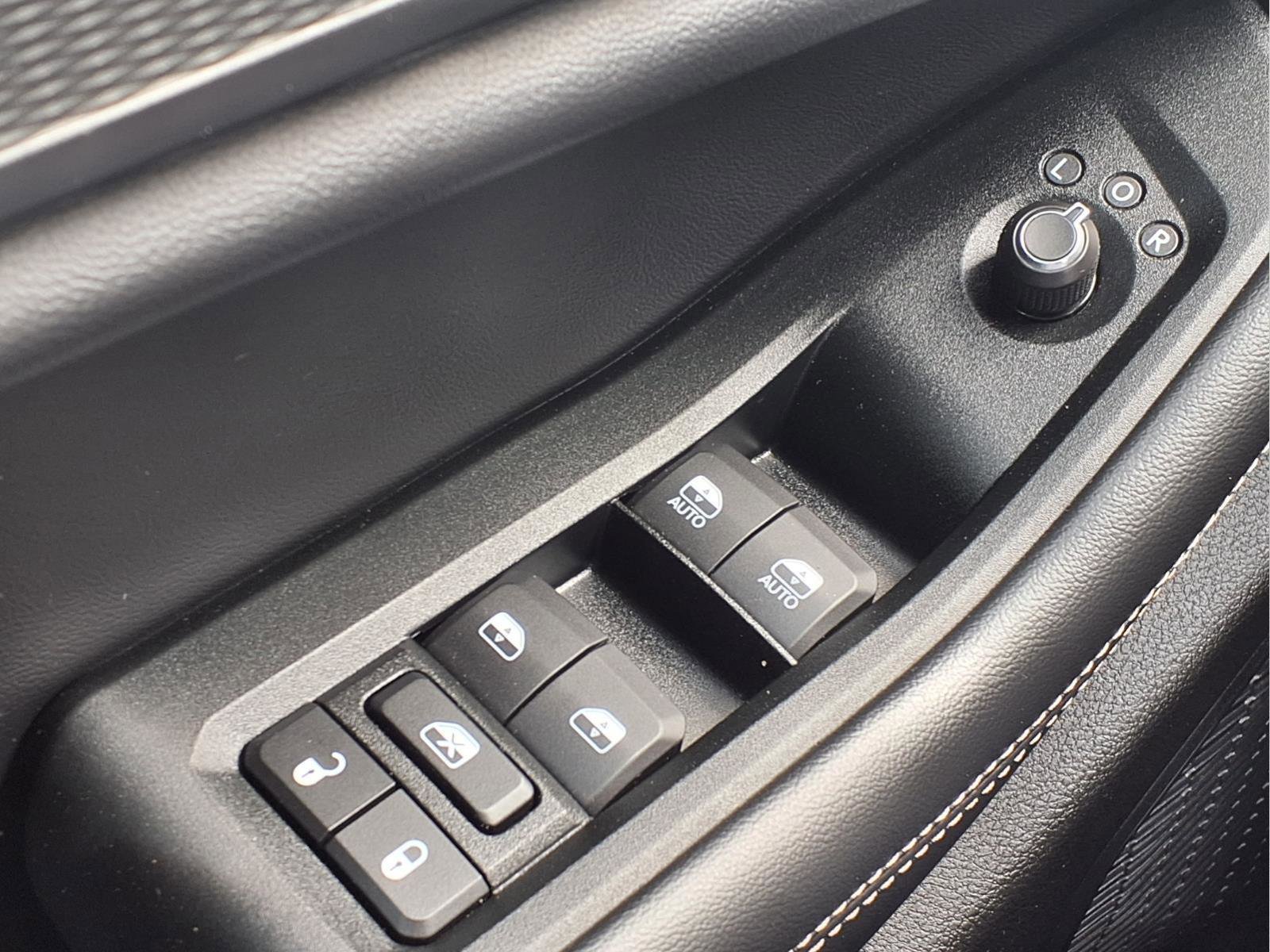 Used 2025 Jeep Grand Cherokee L Laredo AWD/4WD image 18