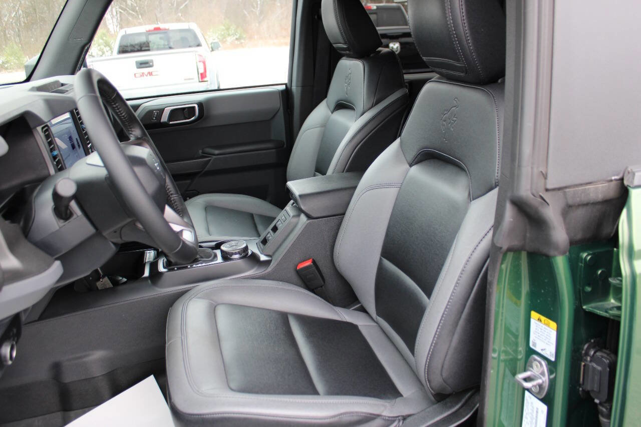 Used 2024 Ford Bronco Black Diamond image 30