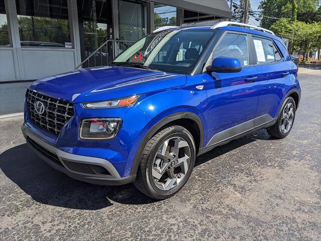Used 2025 Hyundai Venue SEL