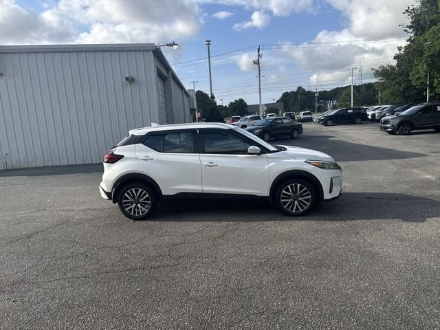 Used 2023 Nissan Kicks SV FWD image 4