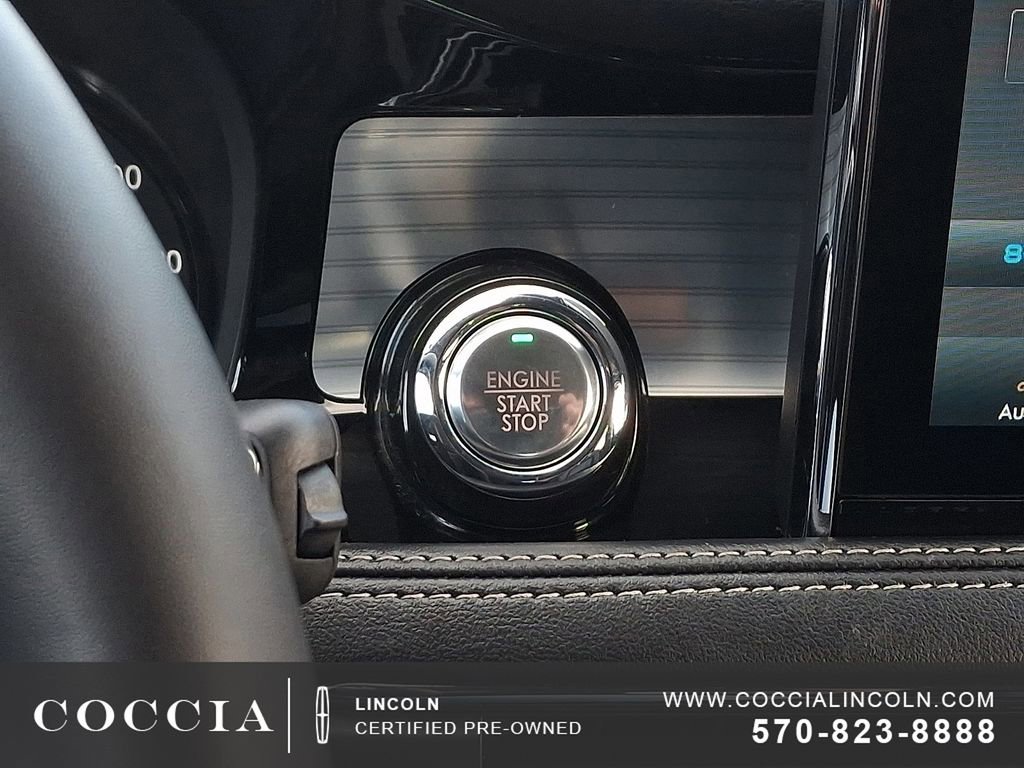 Certified 2022 Lincoln Corsair AWD w/ Equipment Group 101A image 24