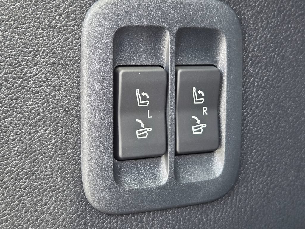 New 2026 Lexus TX 500h AWD w/ Technology Package image 30