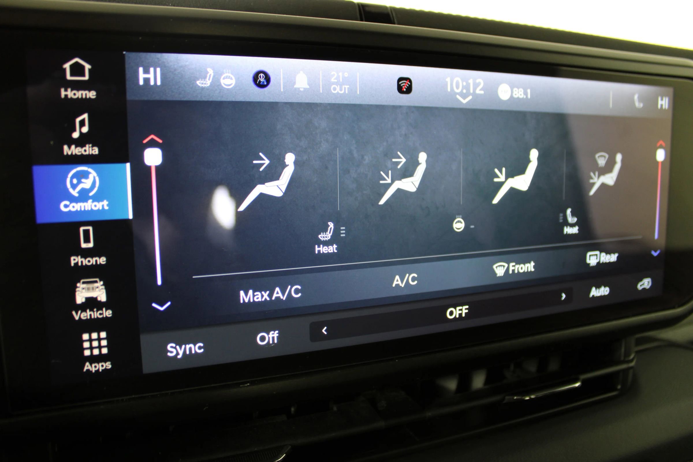 Used 2024 Jeep Wrangler Unlimited Sahara image 19