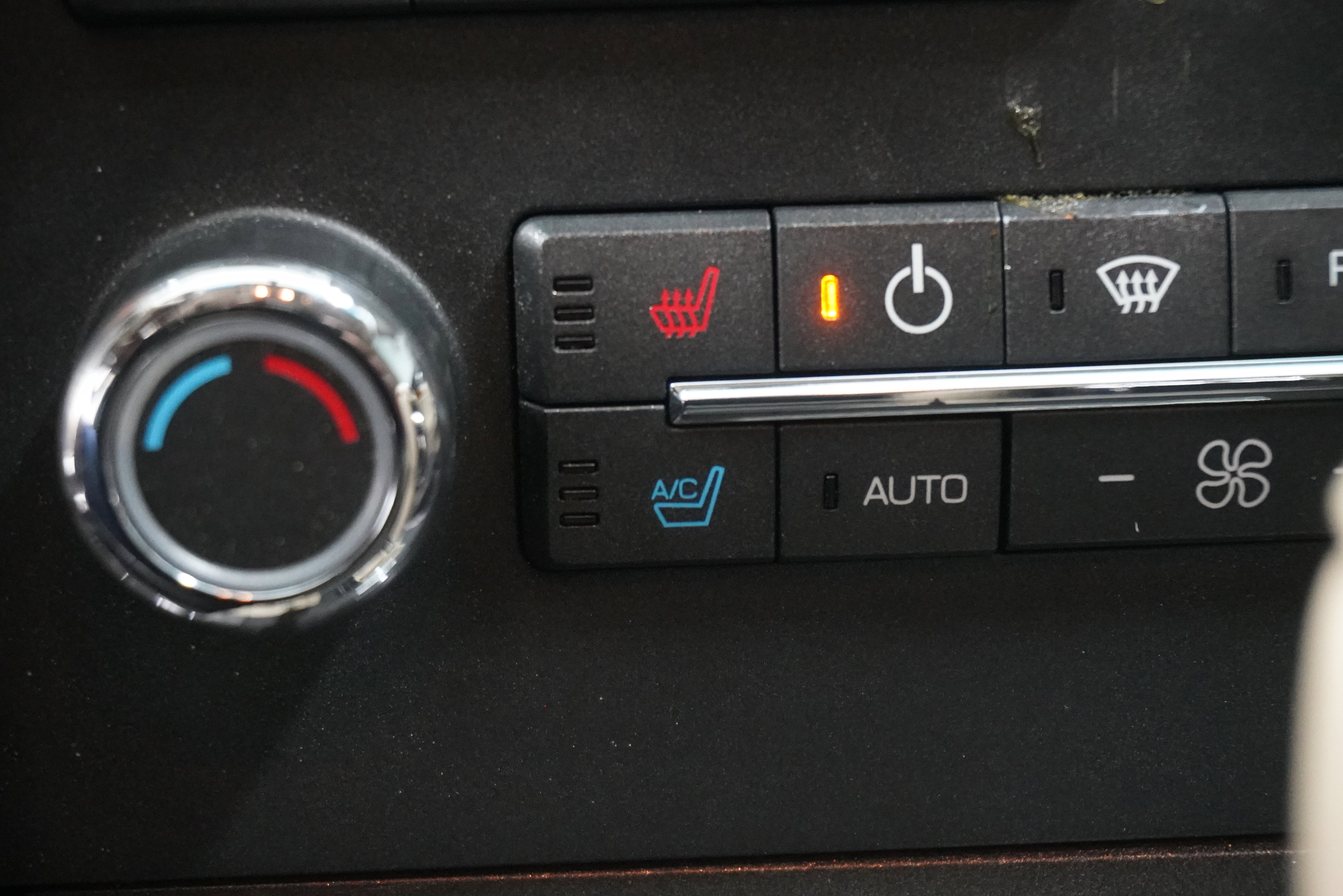 Used 2010 Lincoln MKZ image 21