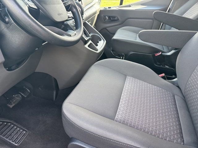 Used 2023 Ford Transit 350 XLT image 11
