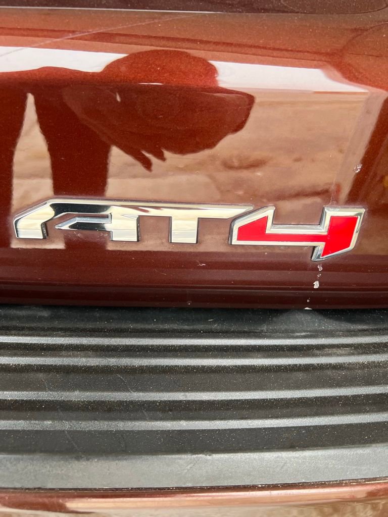 Used 2023 GMC Yukon AT4 image 32