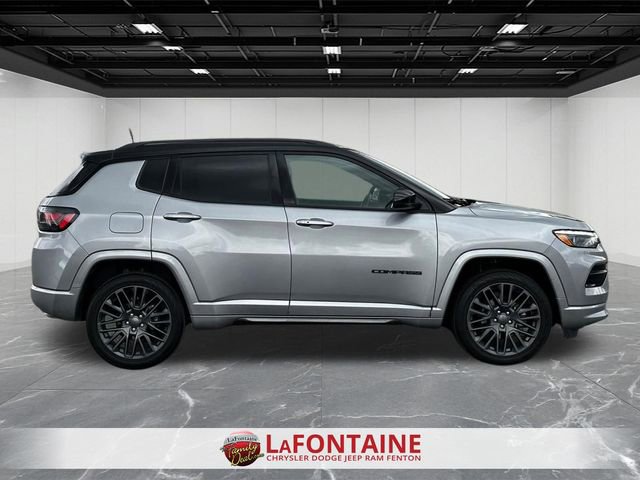Used 2022 Jeep Compass High Altitude AWD/4WD image 6