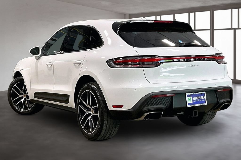 Used 2023 Porsche Macan AWD/4WD image 4